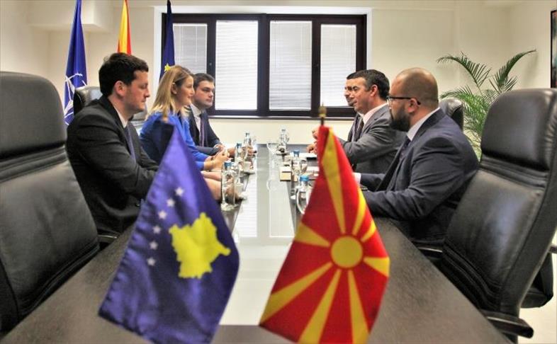 Димитров и Хоџа разговараа за реакциите по пресудата за „Дива населба"