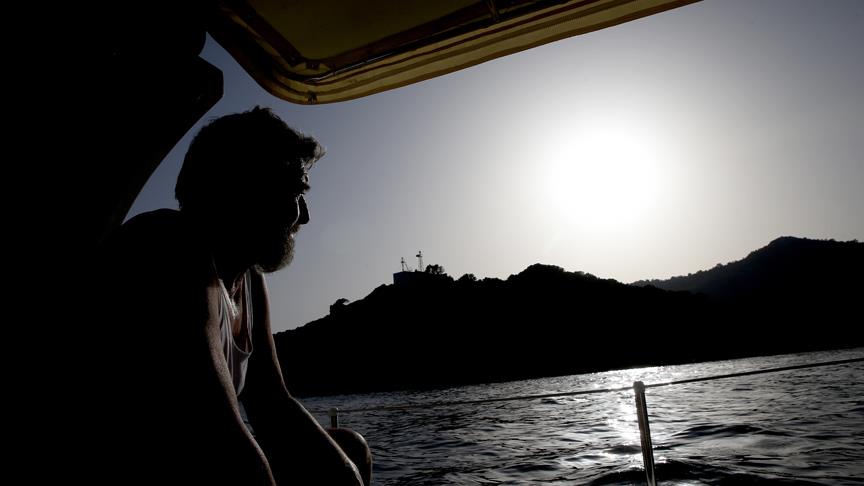 Deniz fenerinde bitmeyen nöbet