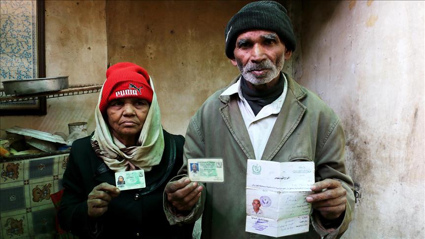 مسنان باكستانيان يناشدان حكومتهما بإجلائهما من غوطة دمشق الشرقية