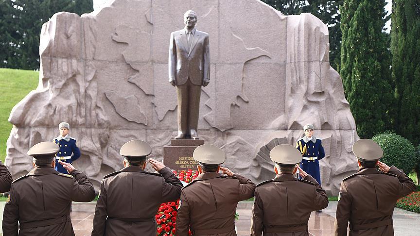Haydar Aliyev vefatının 14. yılında anılıyor