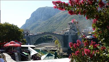 El padre y los hijos divididos por la guerra de Bosnia