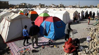 نود درصد زلزله‌زدگان ایران هنوز در چادر به‌ سرمی‌برند