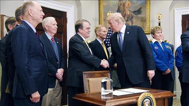 Trump shifts NASA’s focus back to manned moon missions