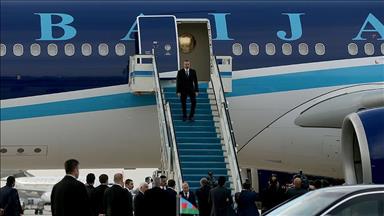 الرئيس الأذري يصل إسطنبول للمشاركة في قمة التعاون الإسلامي   