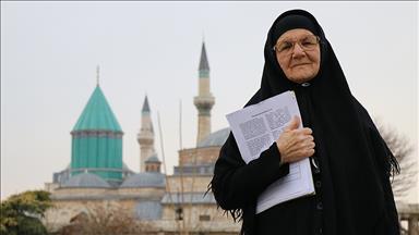 Ömrünü adadığı Mevlevihane için yollarda