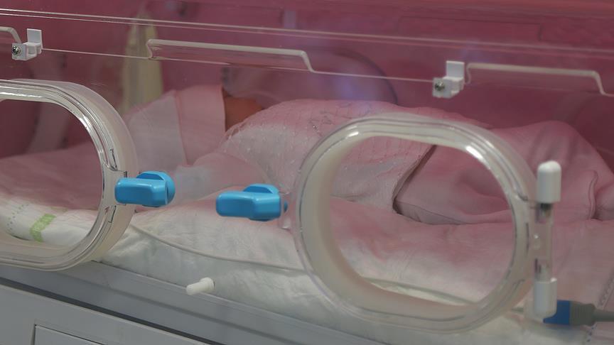 لأول مرة.. بريطانيا تسمح لأطباء بتكوين جنين من 3 أشخاص