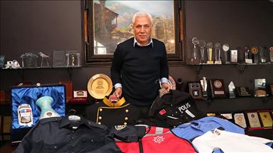 Yeni üniformalarla 'polisler artık daha şık ve rahat'