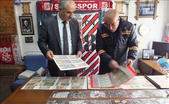 عامل نظافة تركي يؤسس مجموعة مقتنيات من القمامة