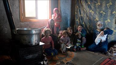 عفرين.. "آفاد" التركية تعتزم نقل 40 أسرة مقيمة بمدرسة إلى مخيم