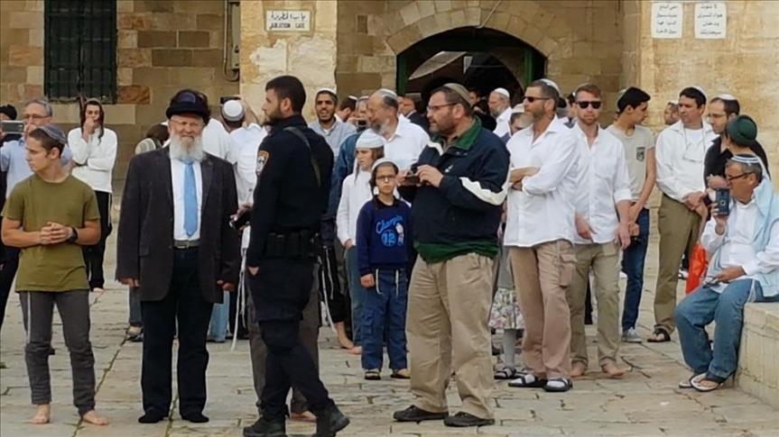 Over 500 settlers storm Al-Aqsa compound in Jerusalem