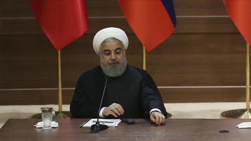 روحاني يدعو الجميع إلى الاعتراف بوحدة تراب سوريا