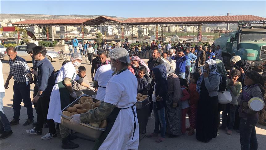 Турция продолжает помогать населению Африна