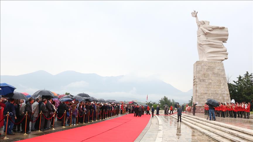 Shqipëri, shënohet Dita e Dëshmorëve 