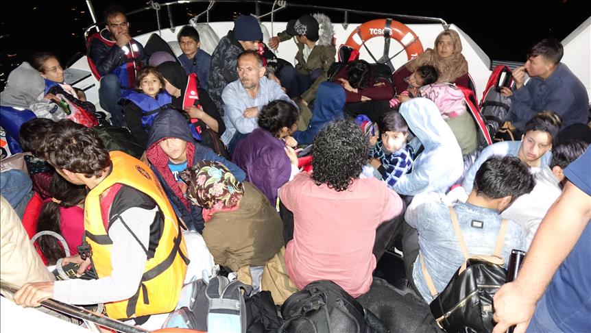 گارد ساحلی ترکیه 51 مهاجر افغان را در آب های اژه نجات داد