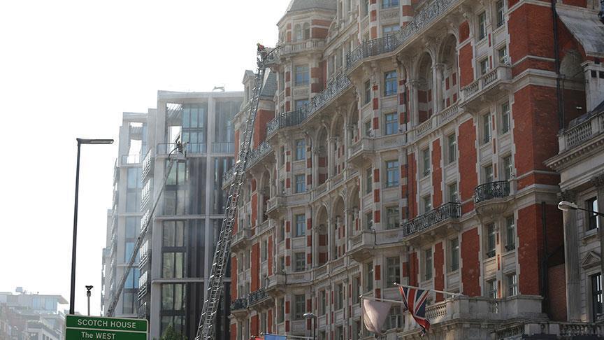 В Лондоне горит фешенебельный отель