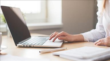 'Çocuklara sanal ile gerçek hayatın farkı anlatılmalı' 