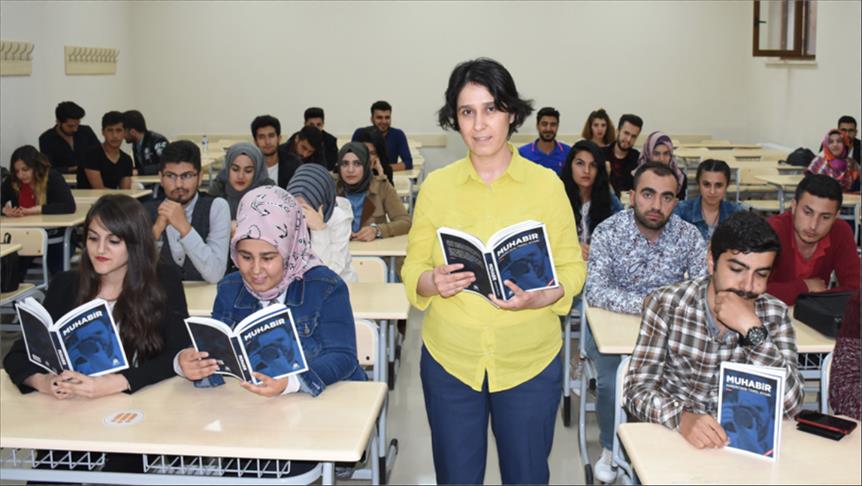 كتاب المراسل.. دليل للصحفيين من وكالة الأناضول