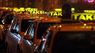 Turistleri gasbettiği öne sürülen 2 taksi şoförü tutuklandı