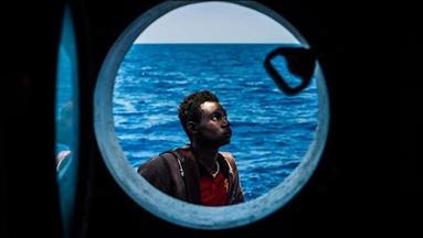 تونس.. "ملف الأربعين إفريقيا" يثير مجددا قضية "منصات الهجرة"