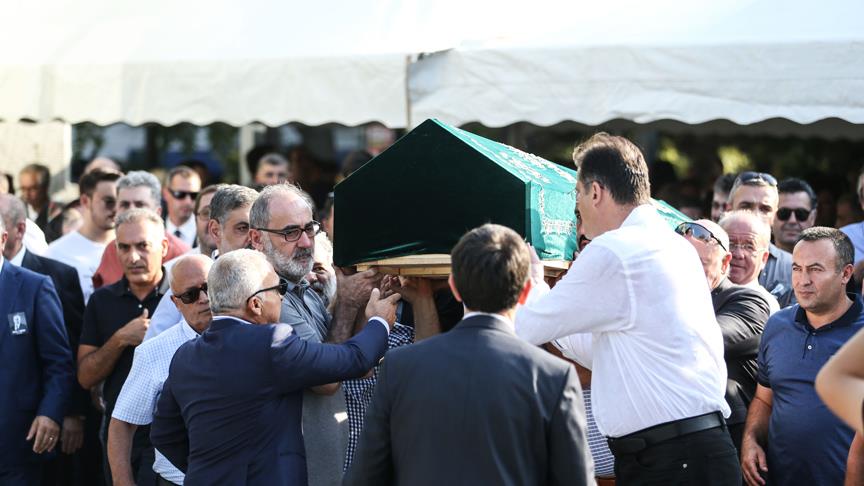 İş insanı Ünver, toprağa verildi