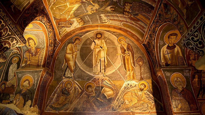 Bin yıllık fresklere özel koruma