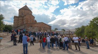 تركيا.. كنيسة أثرية تشهد قداسًا بعد انقطاع 3 أعوام