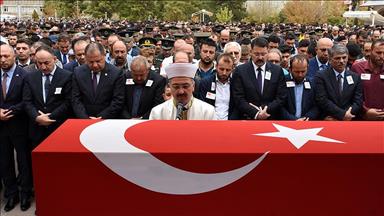 Hakkari şehitleri son yolculuğuna uğurlandı