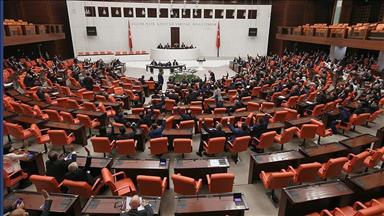Turkish parliament ratifies bylaw changes