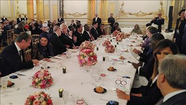 الرئيس أردوغان يشارك في عشاء يجمع قادة العالم بباريس