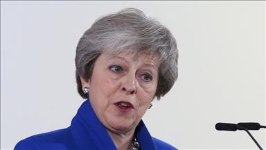 Brexit: MPs trigger vote of no confidence in PM May