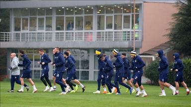 Fenerbahçe ikinci yarı hazırlıklarına bugün başlayacak