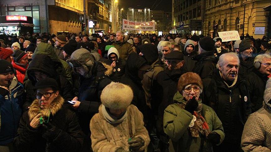 Thousands march in Belgrade in anti-government protest