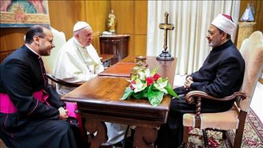 الأزهر يعلن عقد قمة مرتقبة السبت بين الطيب وبابا الفاتيكان