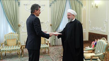 Tahran Büyükelçisi Örs Ruhani'ye güven mektubunu sundu