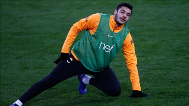 Ozan Kabak Bundesliga'da ilk gollerini attı