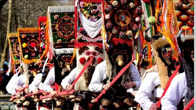 „Кукерландија“ во Бугарија: Вековна традиција која привлекува туристи од цел свет