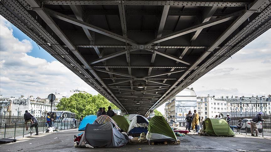 Operacion "evakuimi" ndaj emigrantëve të parregullt në Paris