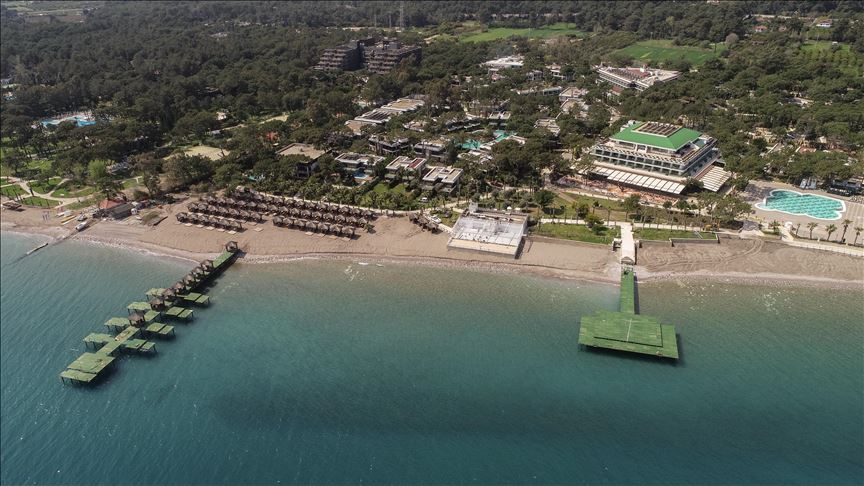 Турпоток в Анталью с начала года превысил 500 тыс 