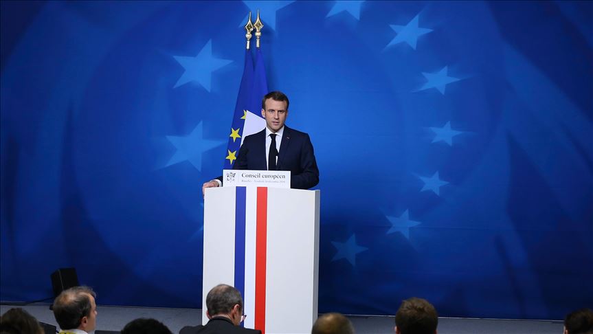 ماكرون: نأسف لتجميد إسرائيل جزءا من عائدات الضريبة الفلسطينية