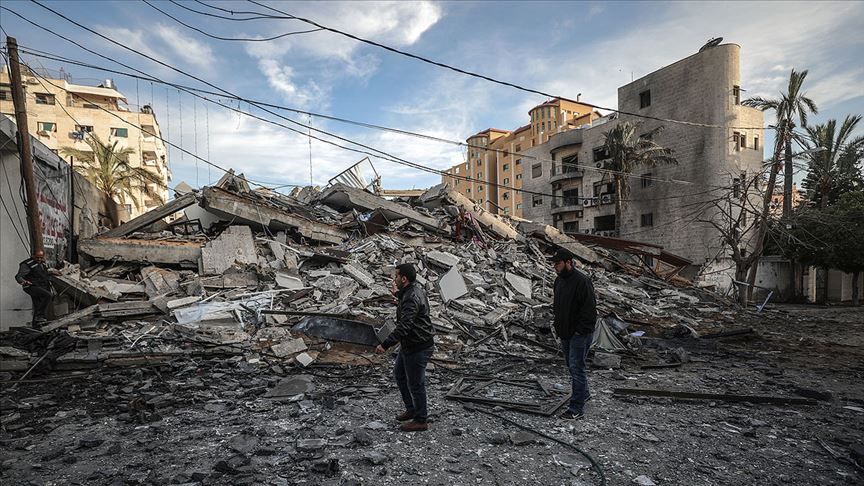 Hamas'tan İsrail saldırılarına 'savaş suçu' değerlendirmesi