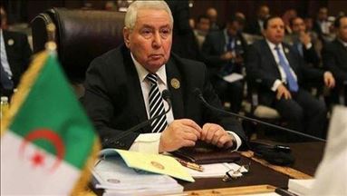 خطاب جديد للرئيس الجزائري المؤقت عشية الجمعة 16 للحراك 