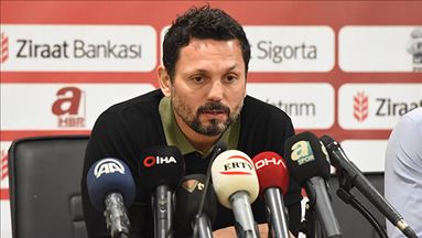 Aytemiz Alanyaspor Erol Bulut ile anlaştı