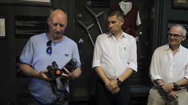 Холанѓанец на Музејот на геноцидот му подари камера користена во '90-тите години во Сребреница