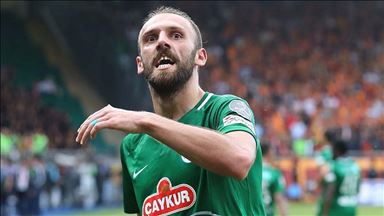 Kosovski golgeter Vedat Muriqi karijeru nastavlja u Fenerbahceu