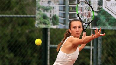 Milli tenisçilerden Sırbistan'da şampiyonluk