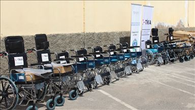 تيكا التركية تقدم 200 كرسي متحرك لمعاقين في جيبوتي 