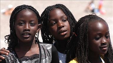 Experts call for raising financial literacy among youth