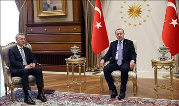 In Turkey, NATO chief to meet president, top diplomat