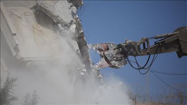 İsrail Batı Şeria'da Filistinlilere ait iki evi yıktı