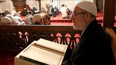 В мечетях Турции вознесли молитвы за успех операции в Сирии 